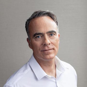 Dr Simon Walsh